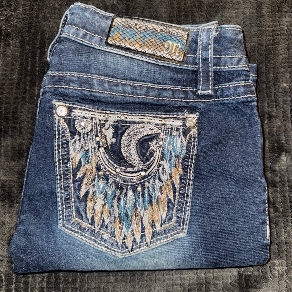 Miss Me Chloe Bootcut Jeans – Dreamcatcher Moon & Feather Embroidery – Size 27